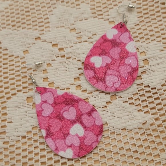 Valentine's Day Hearts Dangle Teardrop Earrings Pink Red 3 Inch Drop New - Picture 1 of 8